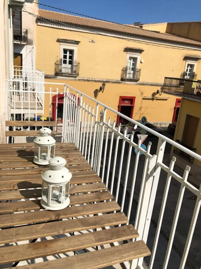 Casa Amurusa & Romantic Room Avola Daire