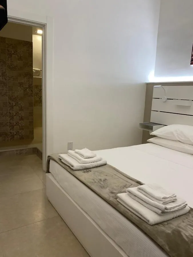 Apartment Casa Amurusa & Romantic Room Avola