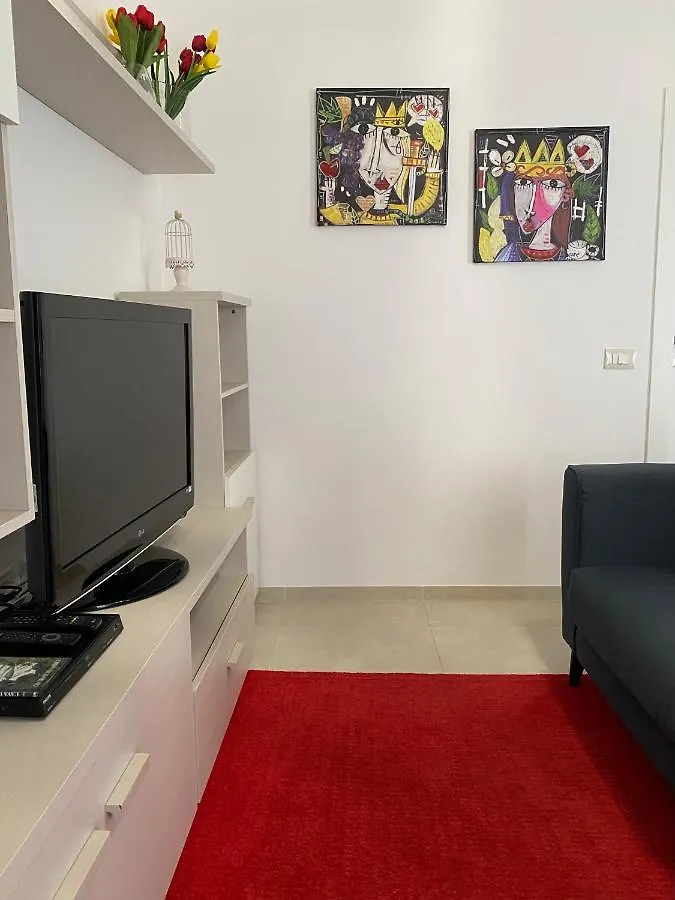 Apartment Casa Amurusa & Romantic Room Avola